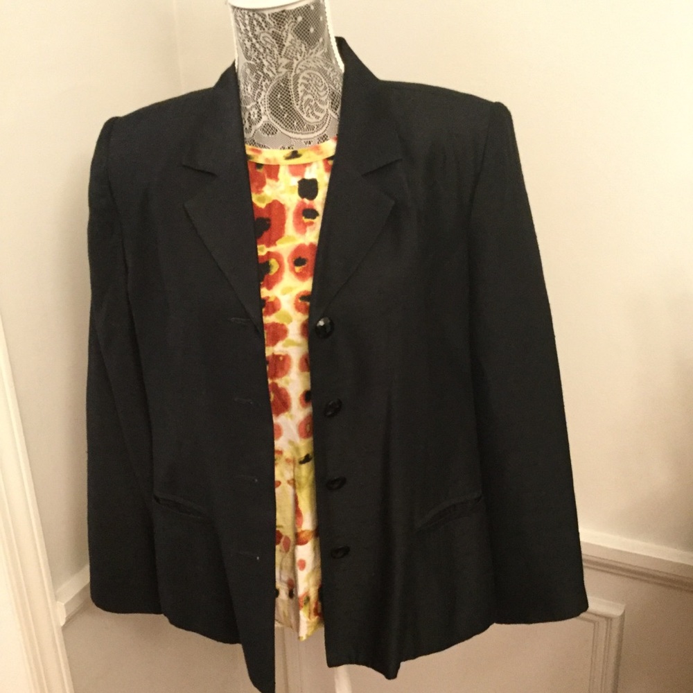 RAYON CLASSY BLACK BLAZER